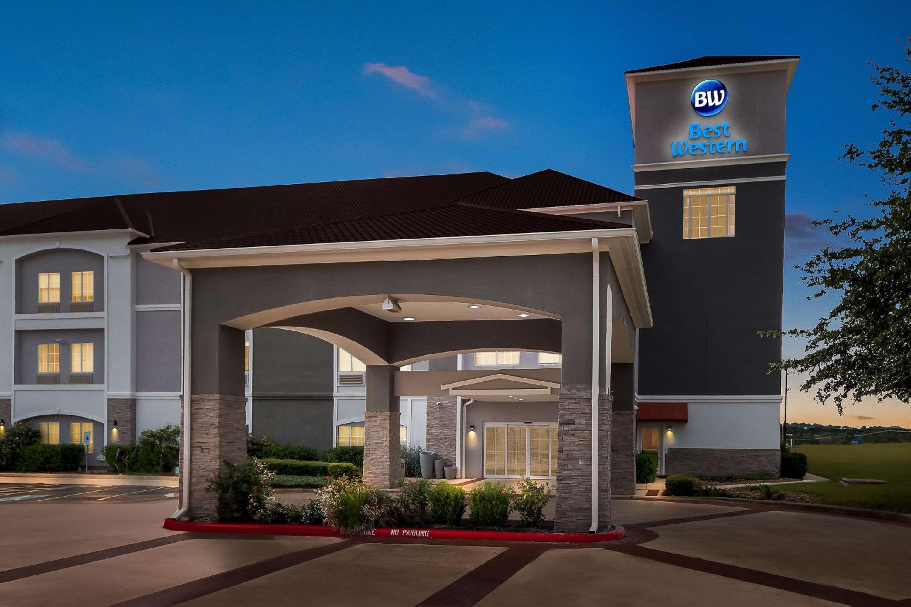 Best Western Boerne Inn  Suites - Property Image 22