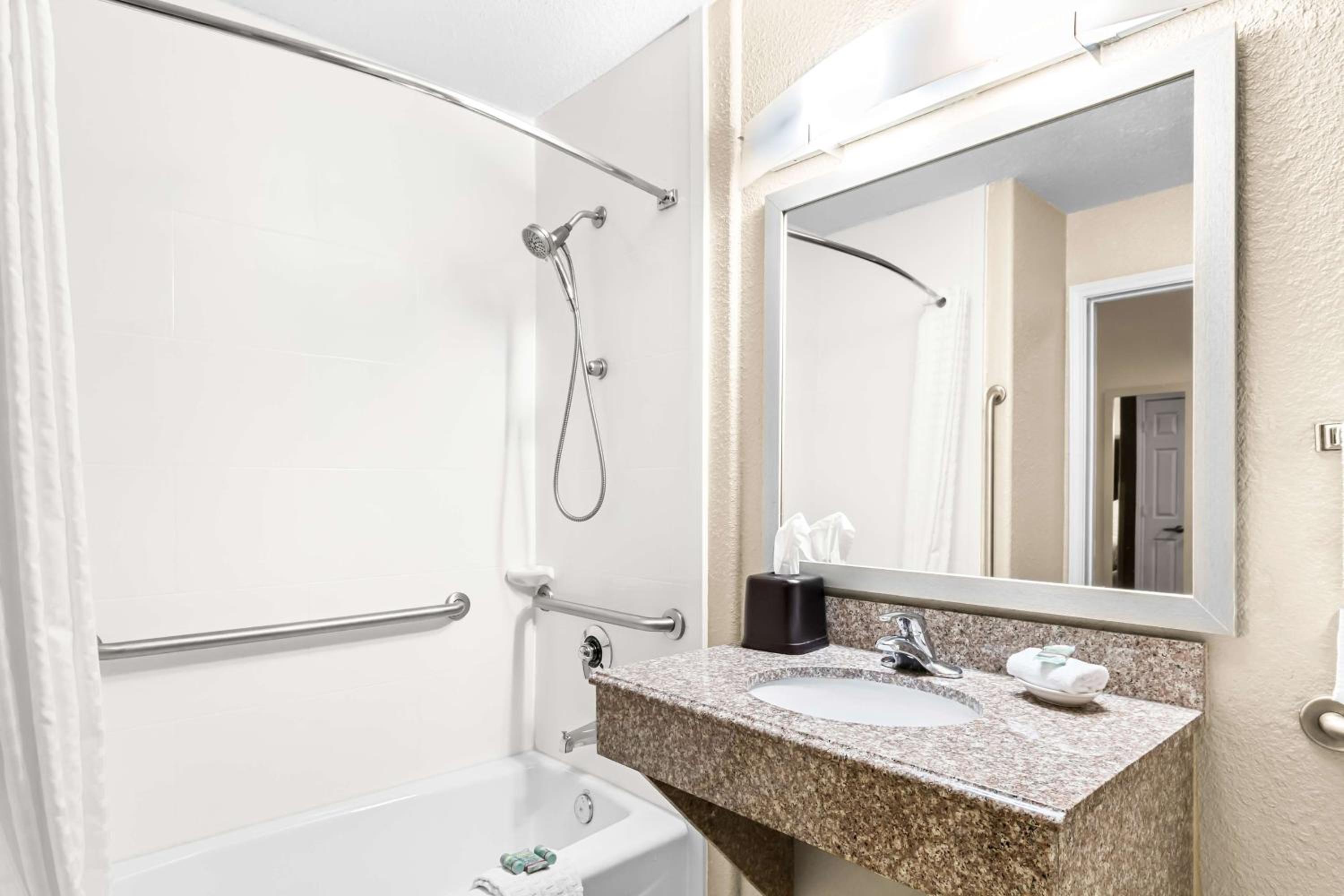 Best Western Boerne Inn  Suites - Property Image 7
