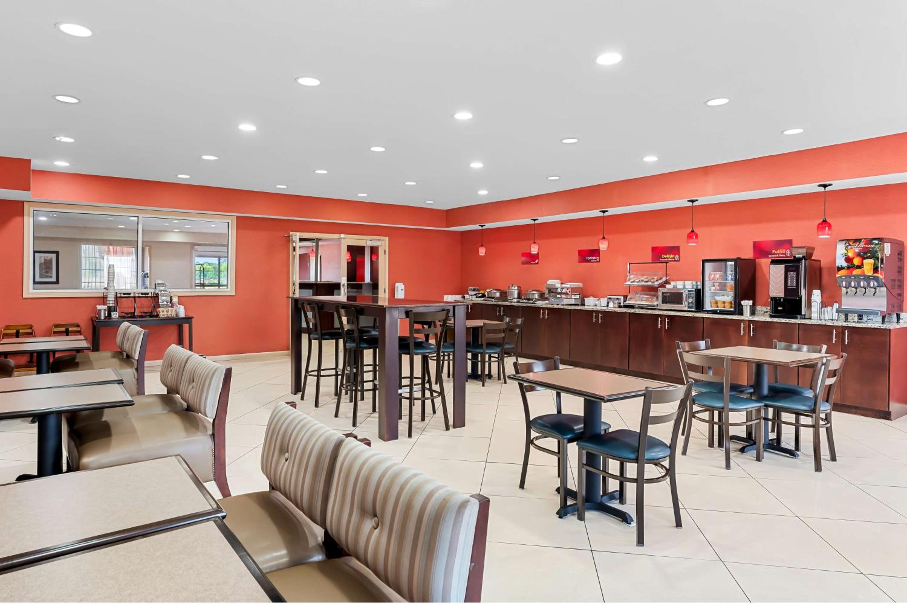 Best Western Plus - Magee Inn & Suites