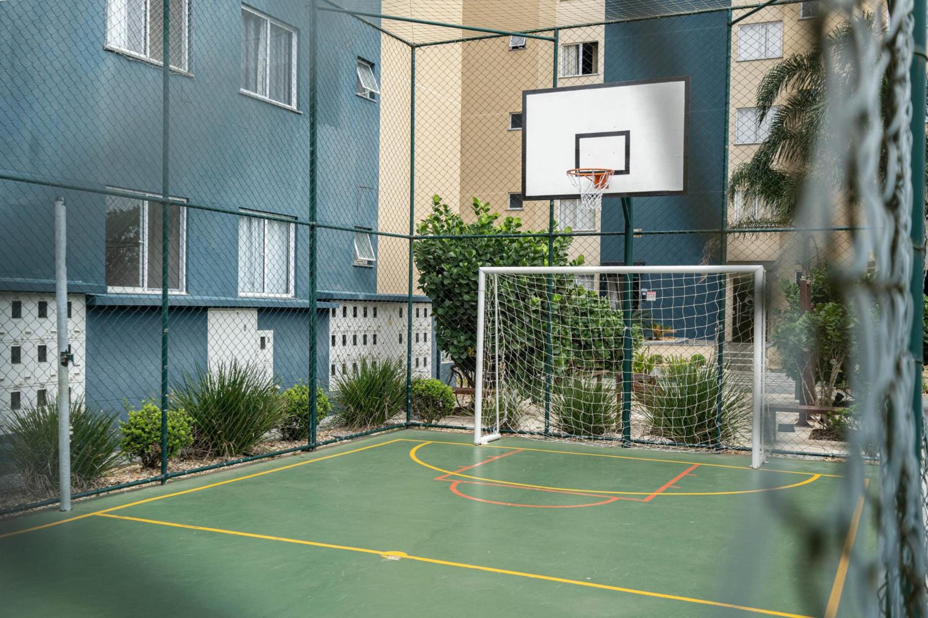 Apto Bal Picarras 150M PRAIA com PISICNA, sacada com CHURRASQUEIRA privativa, AR CONDICIONADO Wi Fi, PORTARIA 24h, PLAYGROUND INFANTIL, QUADRA DE ESPORTES 
