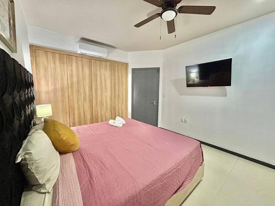 Departamento cerca de la Marina y zona dorada