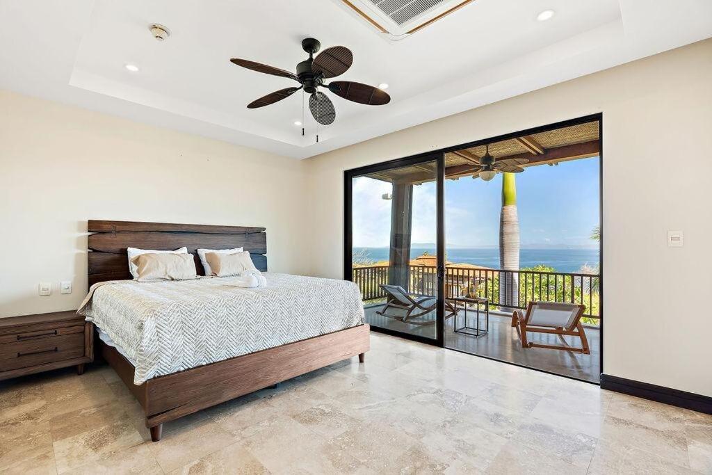 Stunning Ocean View 2 Bed Unit with Pool