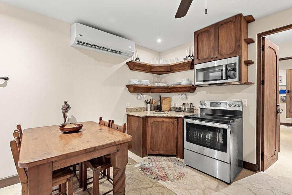 Las Catalinas Studio Beach Walkable