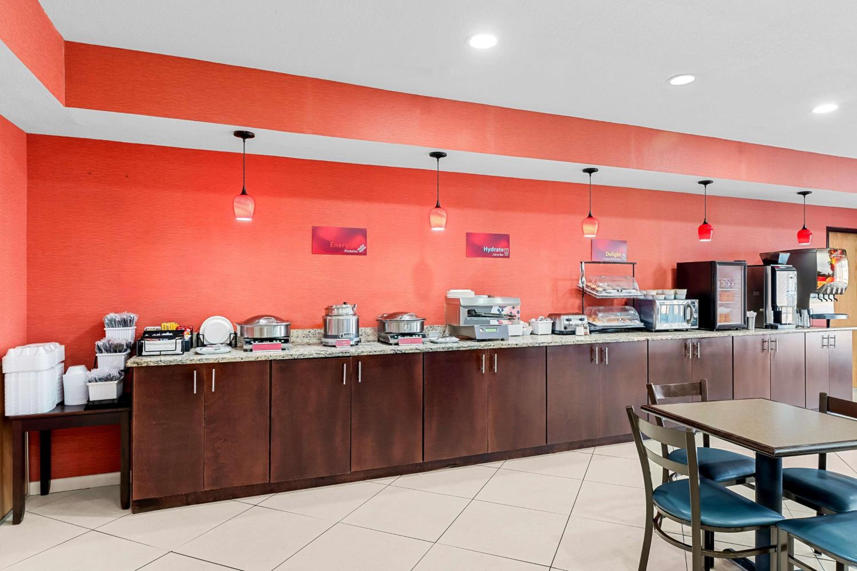 Best Western Plus - Magee Inn & Suites