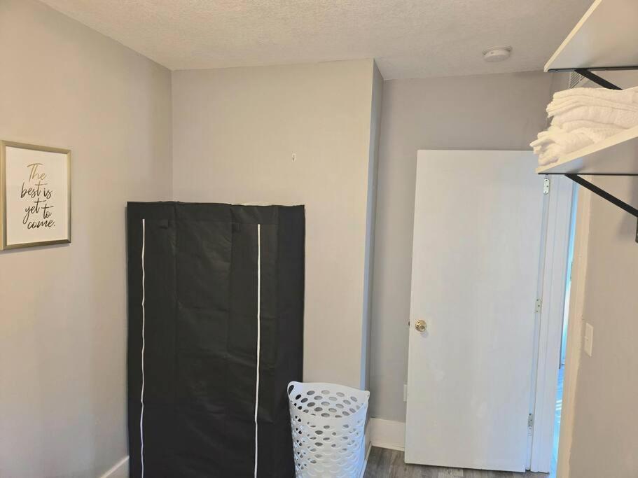Minneapolis / St Paul Vacations - Yomi Sage Abode - Property Image 4