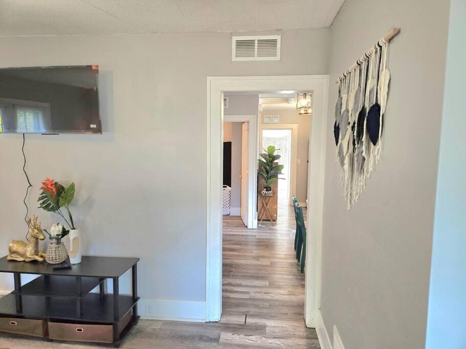 Minneapolis / St Paul Vacations - Yomi Sage Abode - Property Image 11