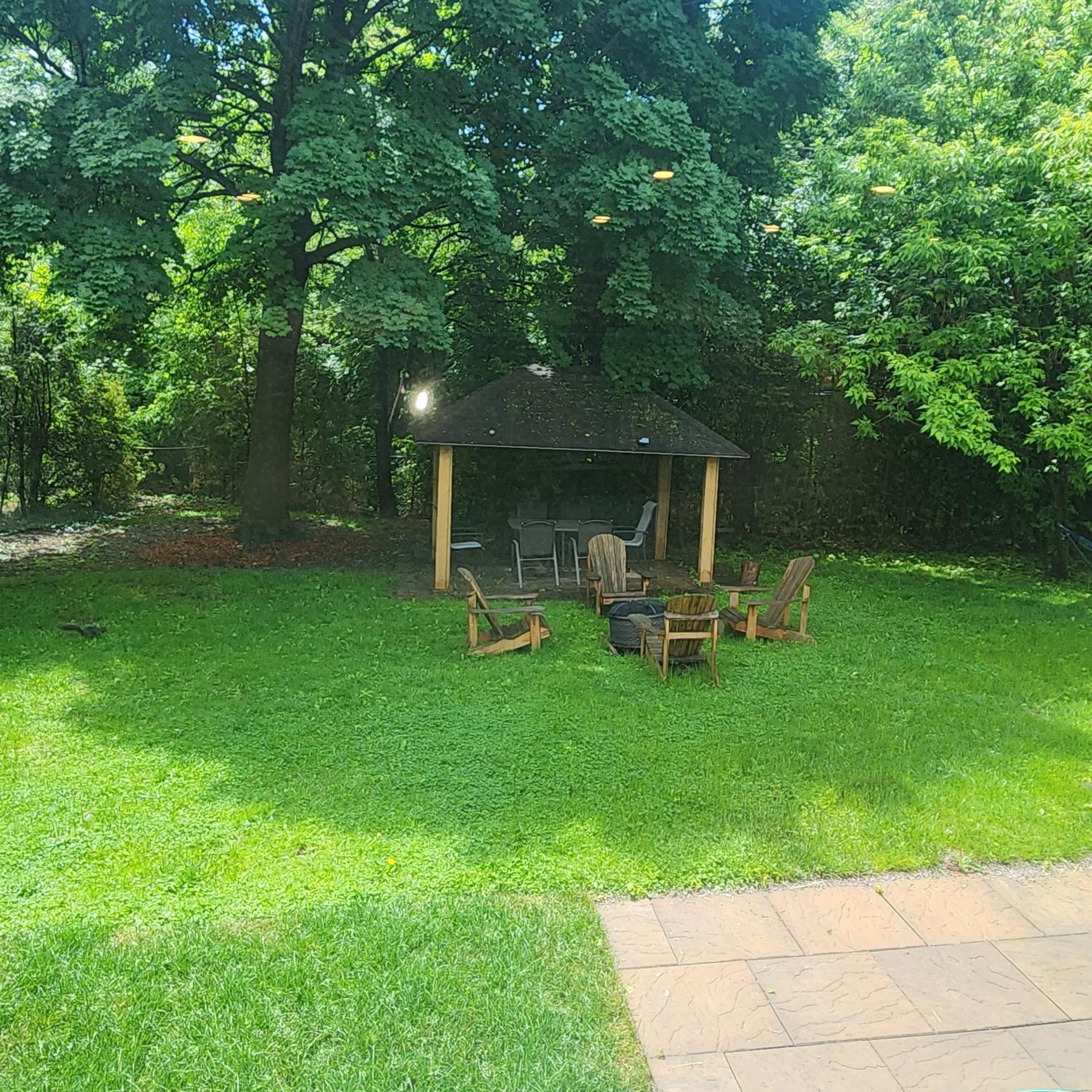 Rare 3 Bedroom Luxury Close to Lake