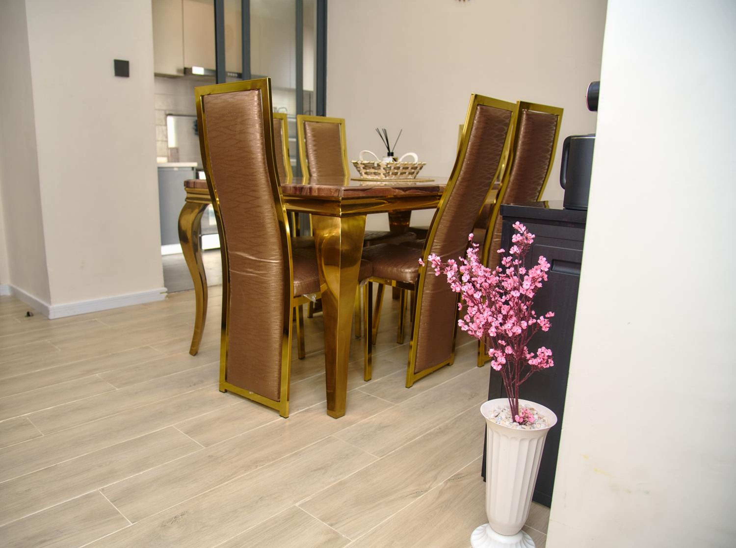 Modern Apartment Near Nairobi Airport with Swimming Pool view 5