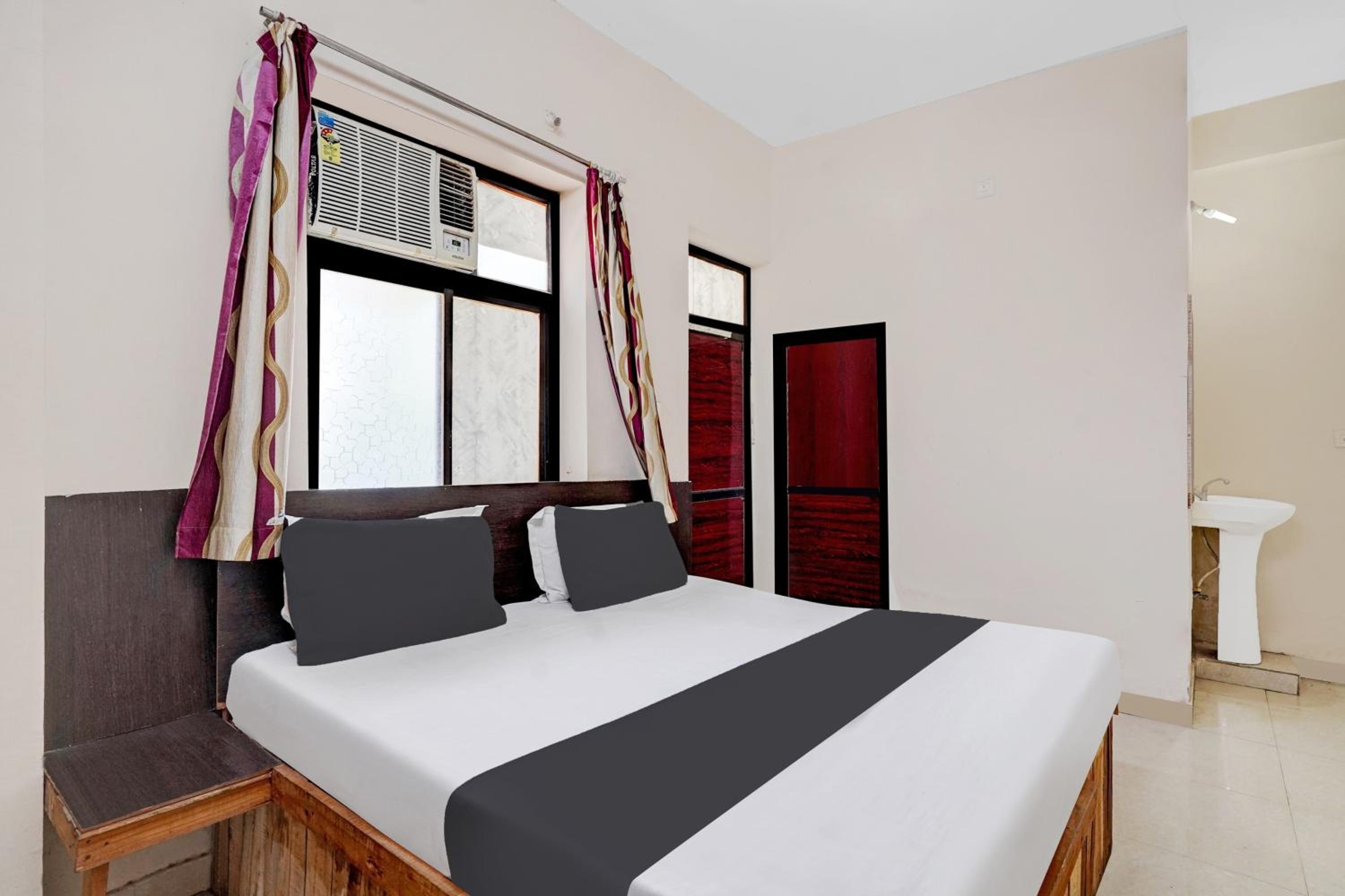 Hotel O B Shiv Ji view 4