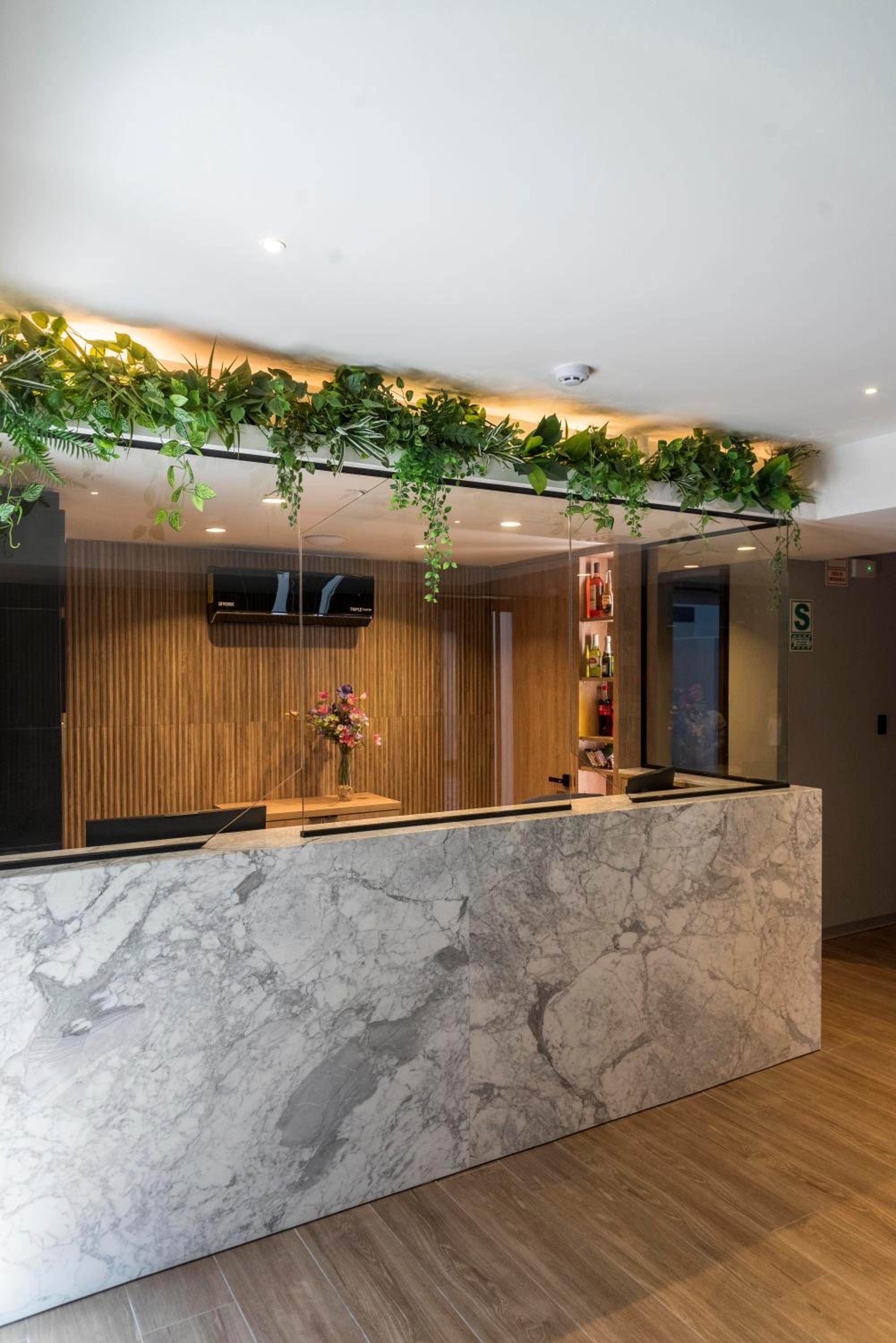 Lima Vacations - Hotel Smart - Property Image 1