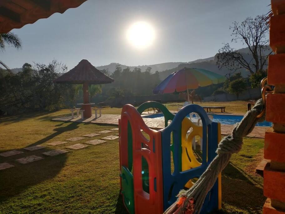 Chácara muito espaçosa para seus fins de semanas