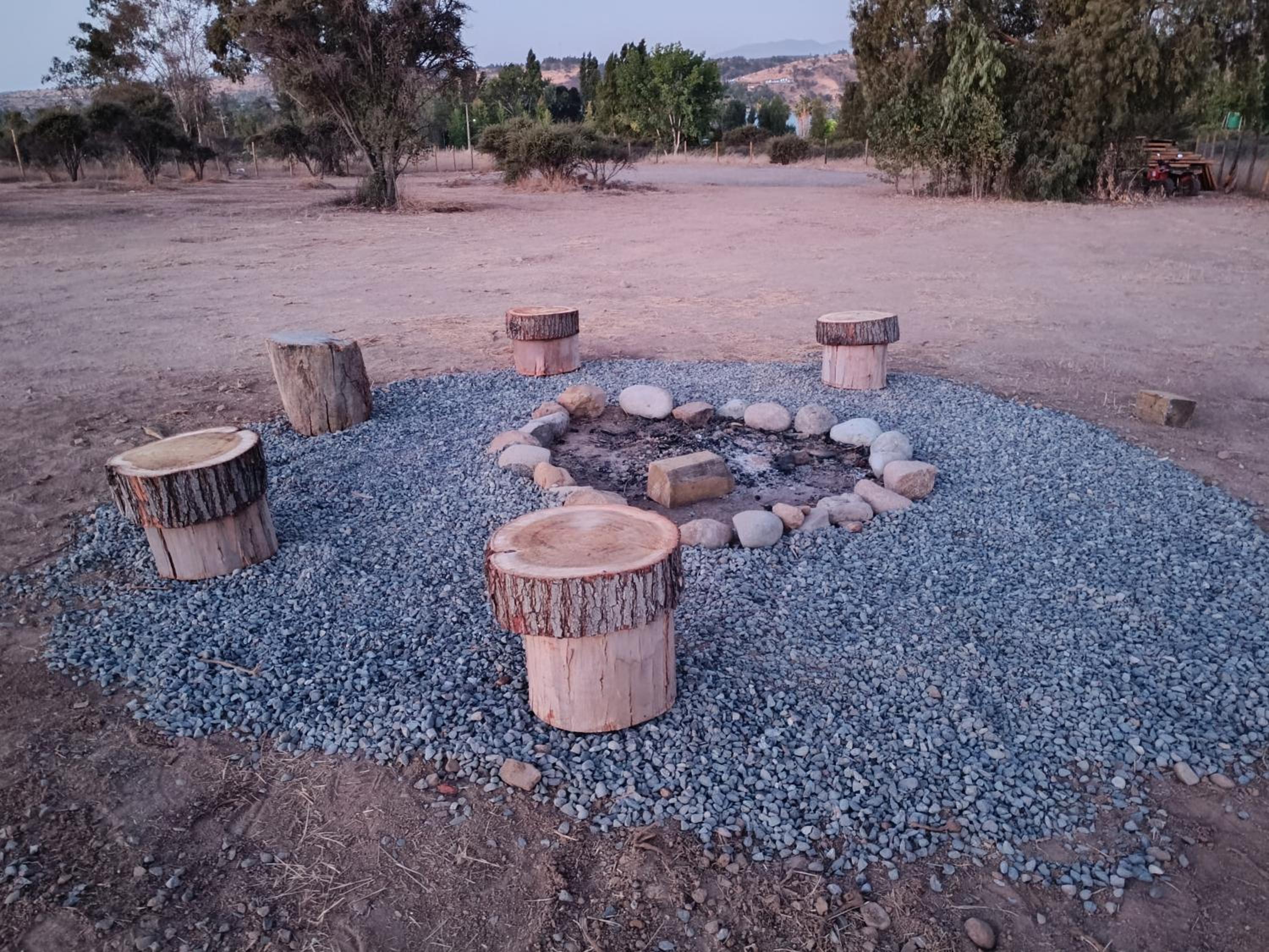 Hermosa casa en lago rapel