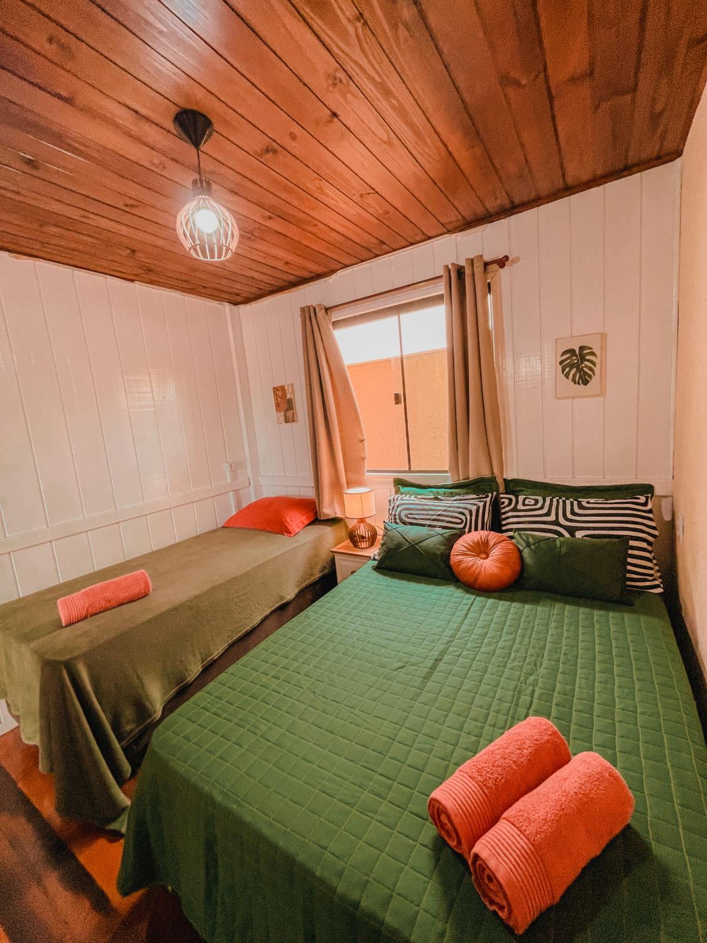 Shangri La Casas e Studios