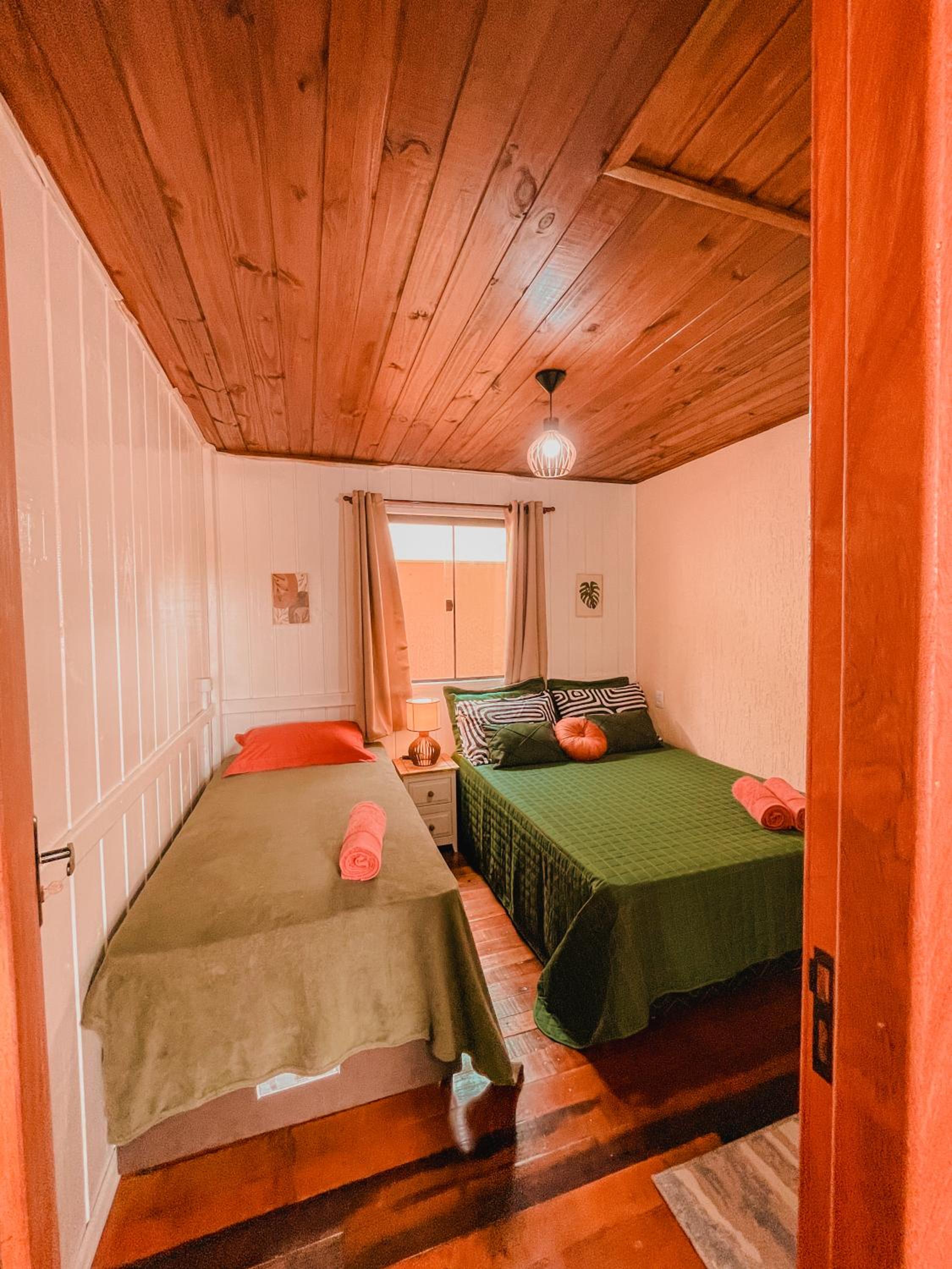 Shangri La Casas e Studios