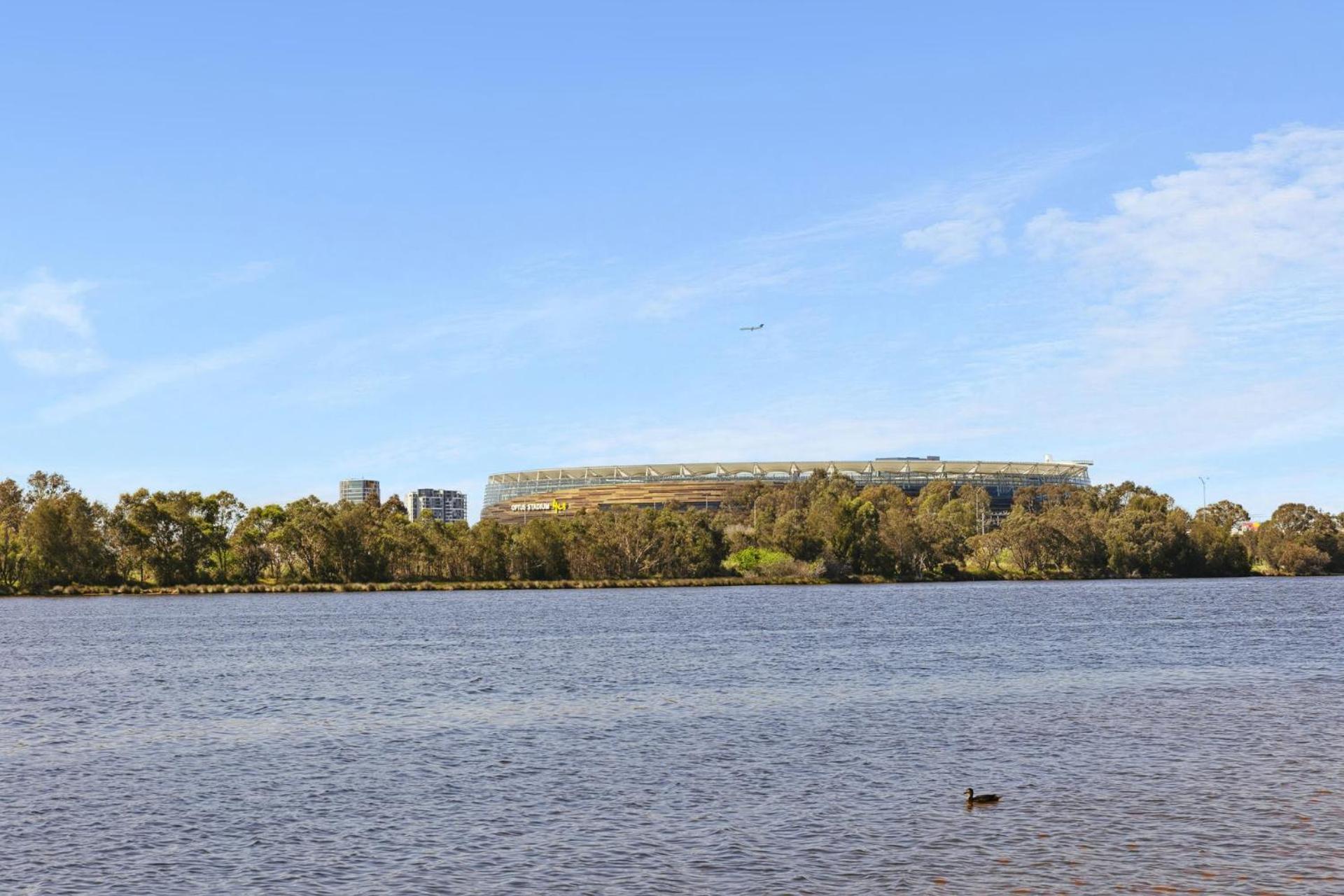 JOEL100A - Riverside Retreat at Mount Lawley