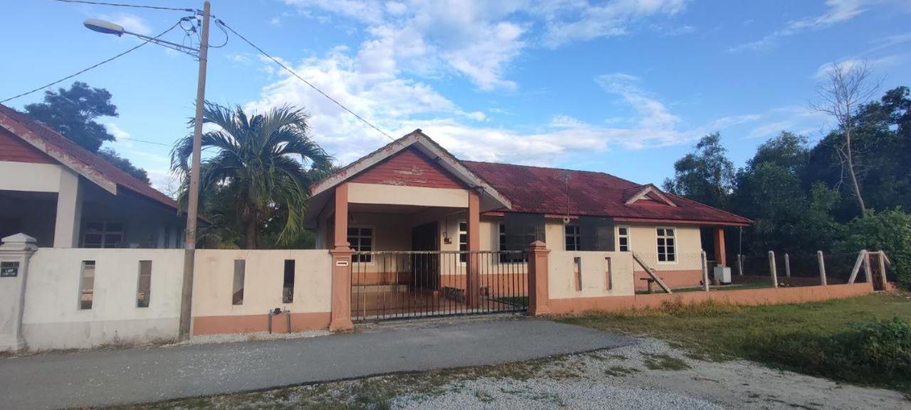 Q's HOMESTAY UNISZA photo 1