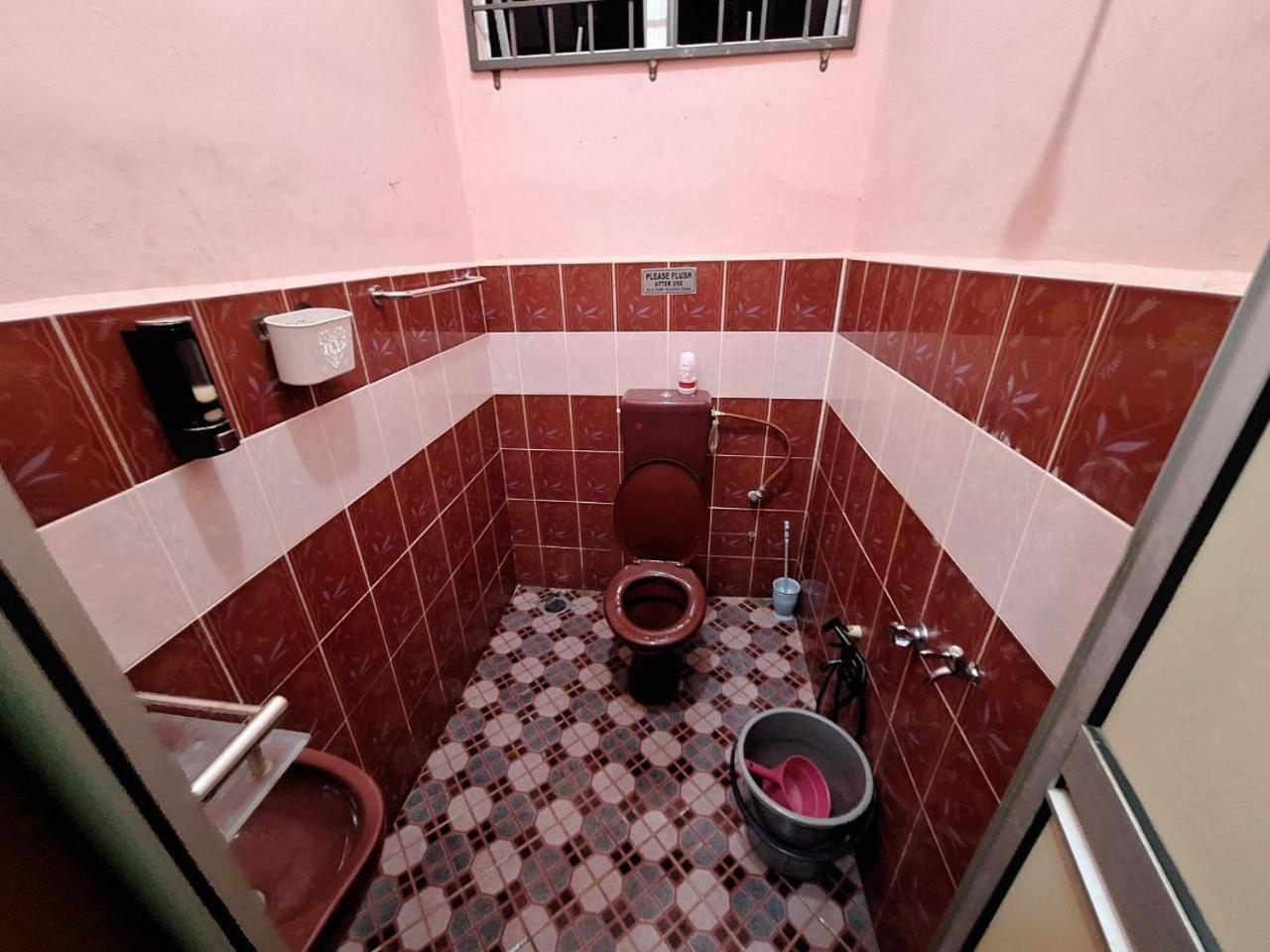 Q's HOMESTAY UNISZA photo 2