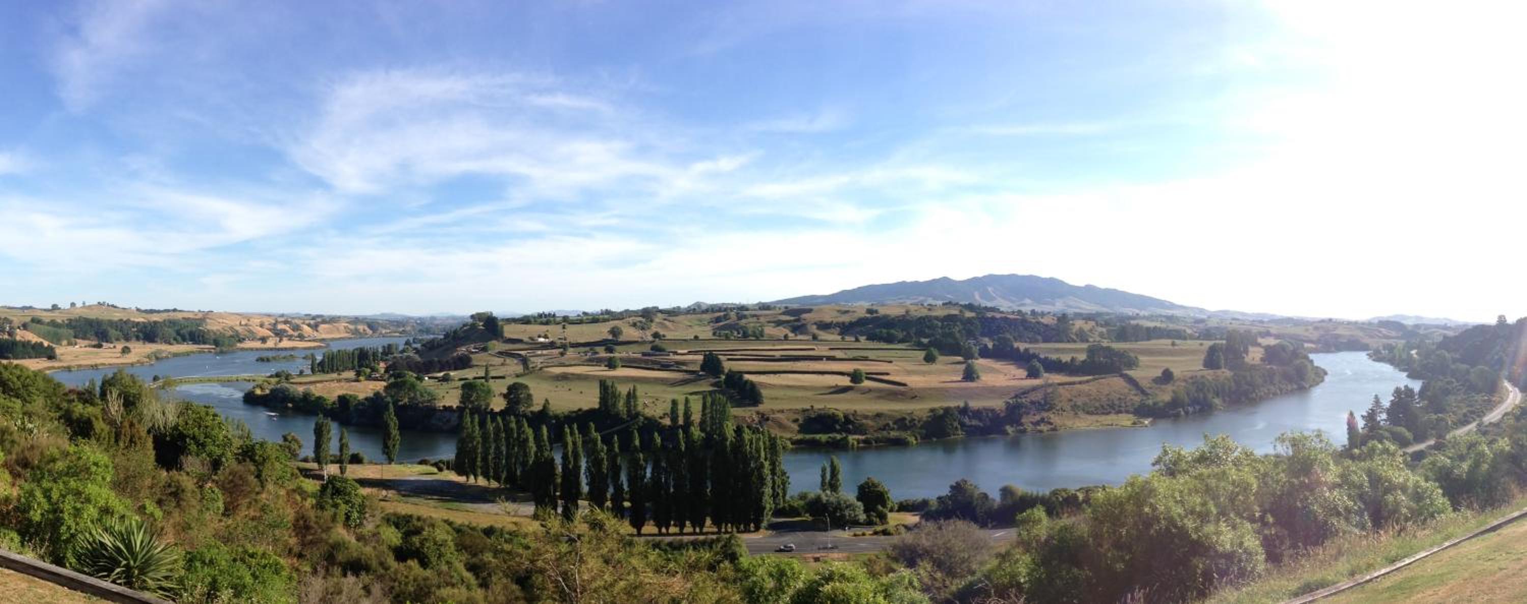 Lake Karapiro Lodge view 4