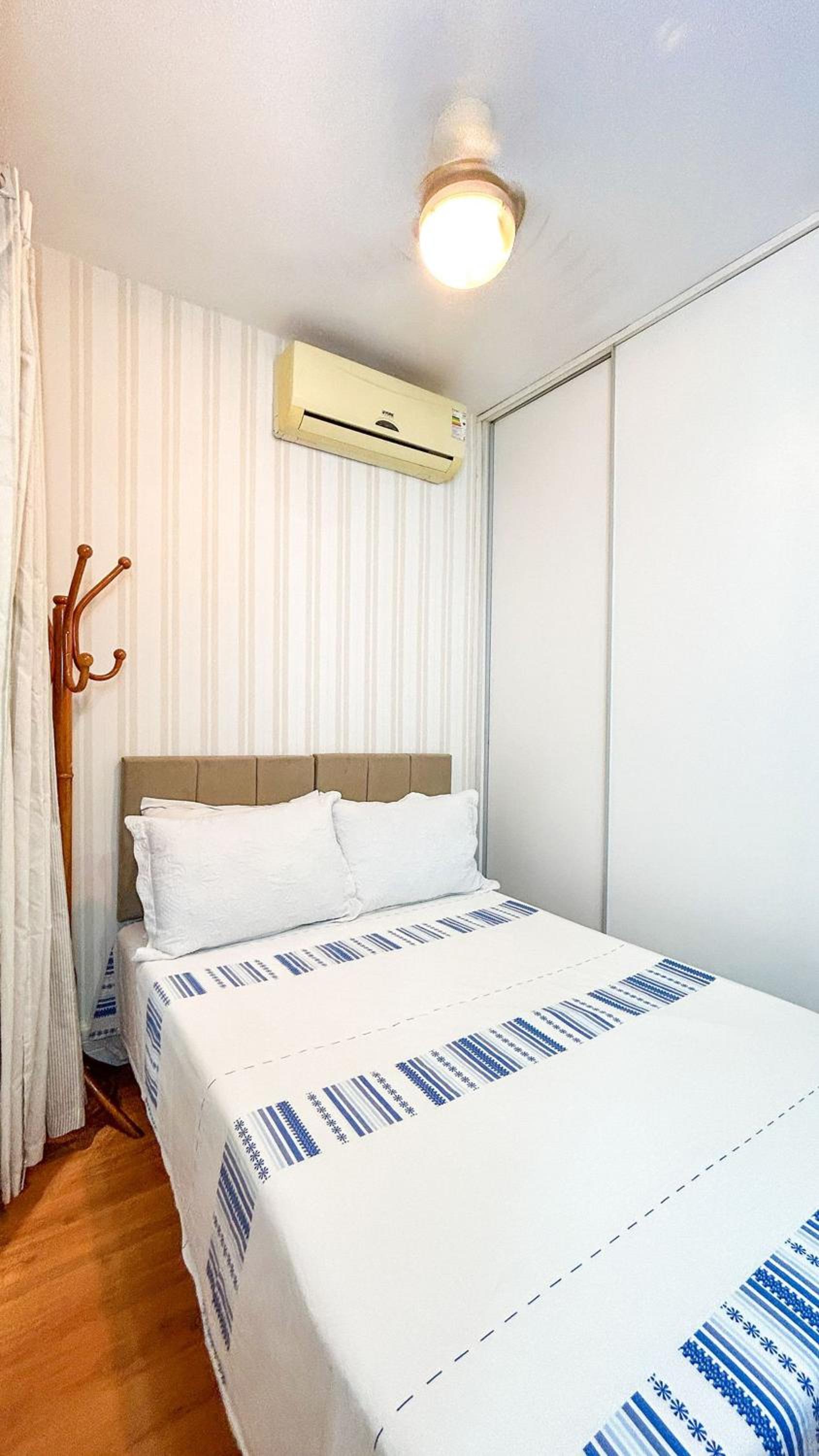 Luxuoso Apartamento de 3 Quartos com Vaga no Leblon