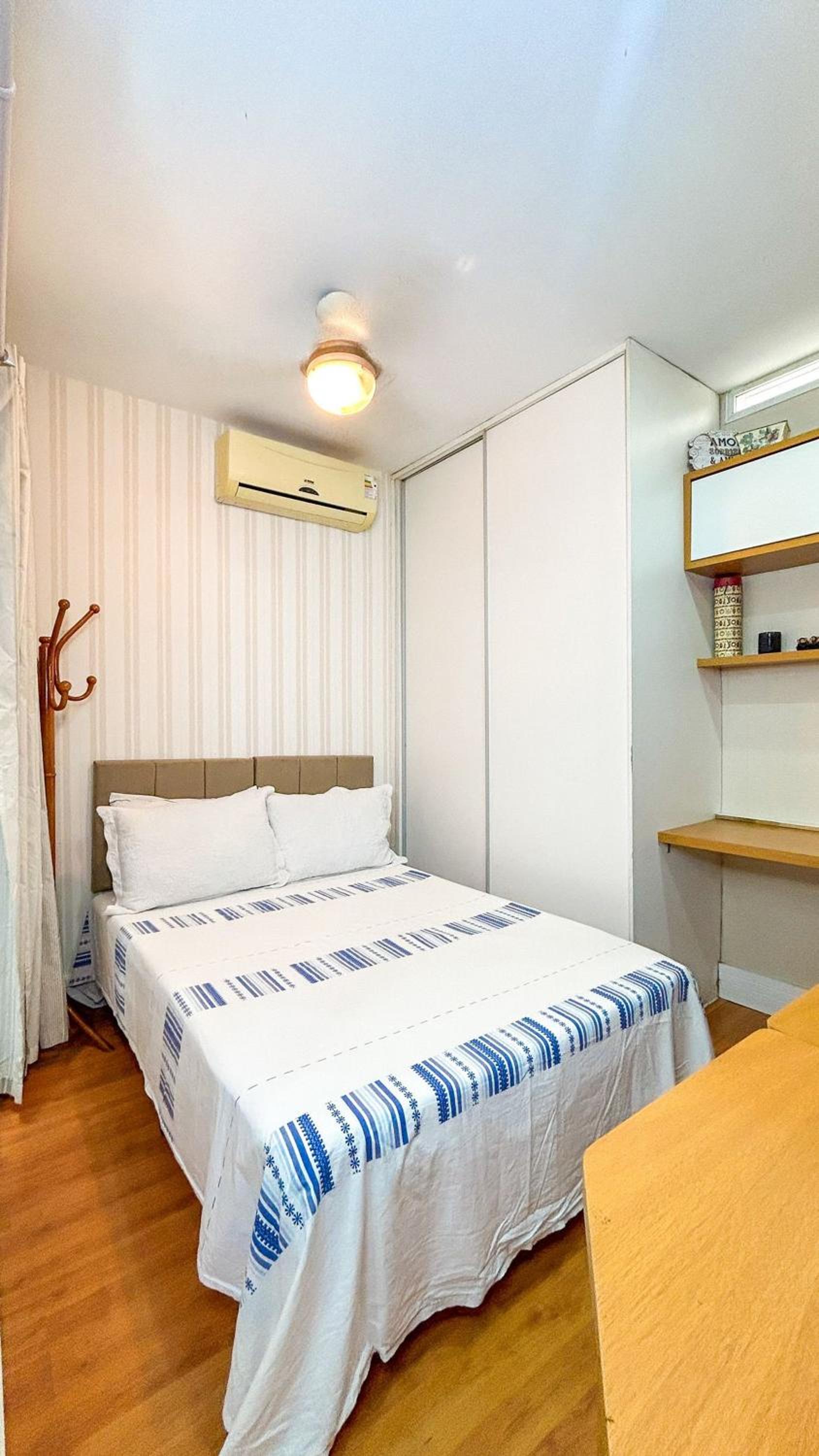 Luxuoso Apartamento de 3 Quartos com Vaga no Leblon