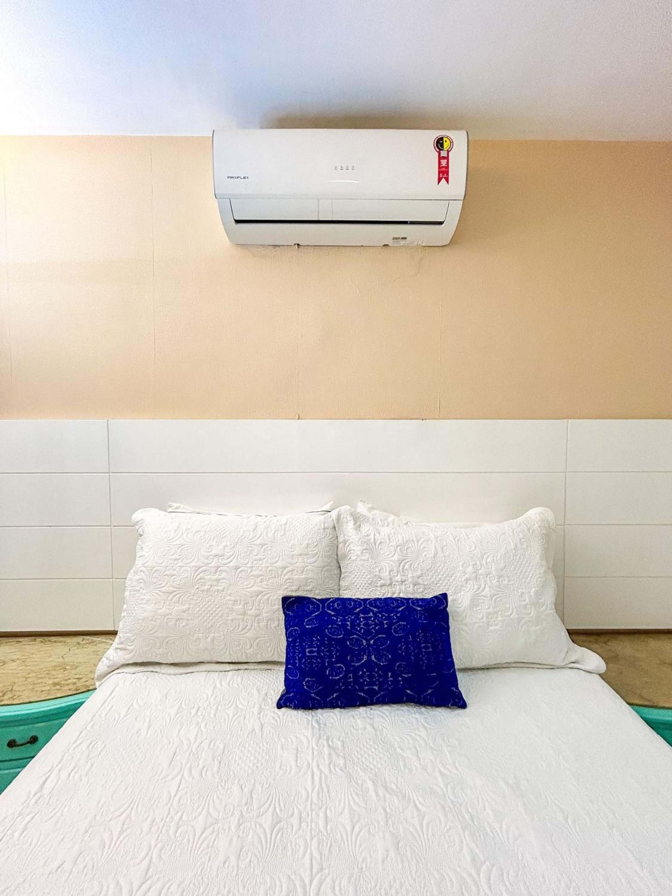Luxuoso Apartamento de 3 Quartos com Vaga no Leblon