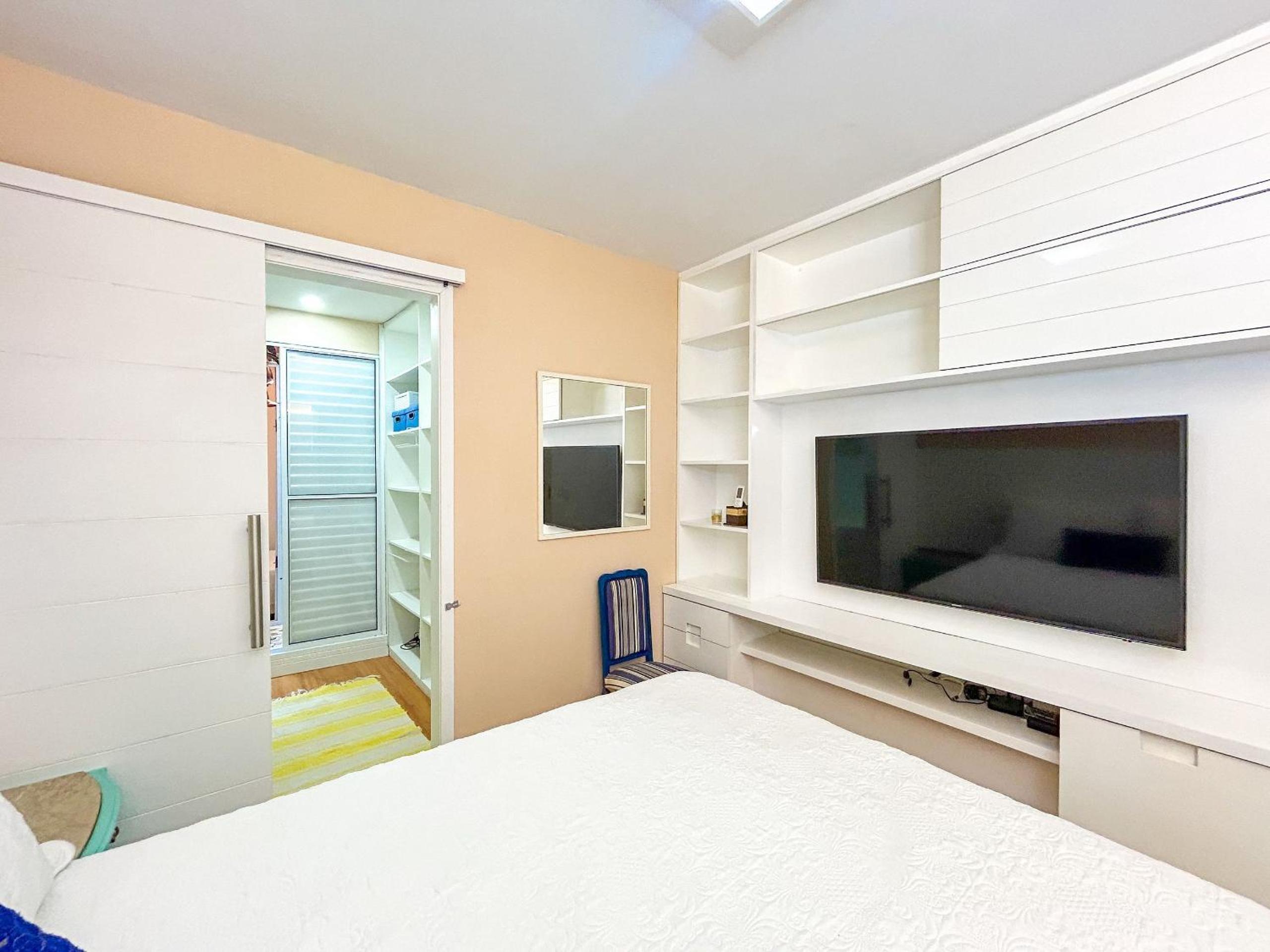 Luxuoso Apartamento de 3 Quartos com Vaga no Leblon