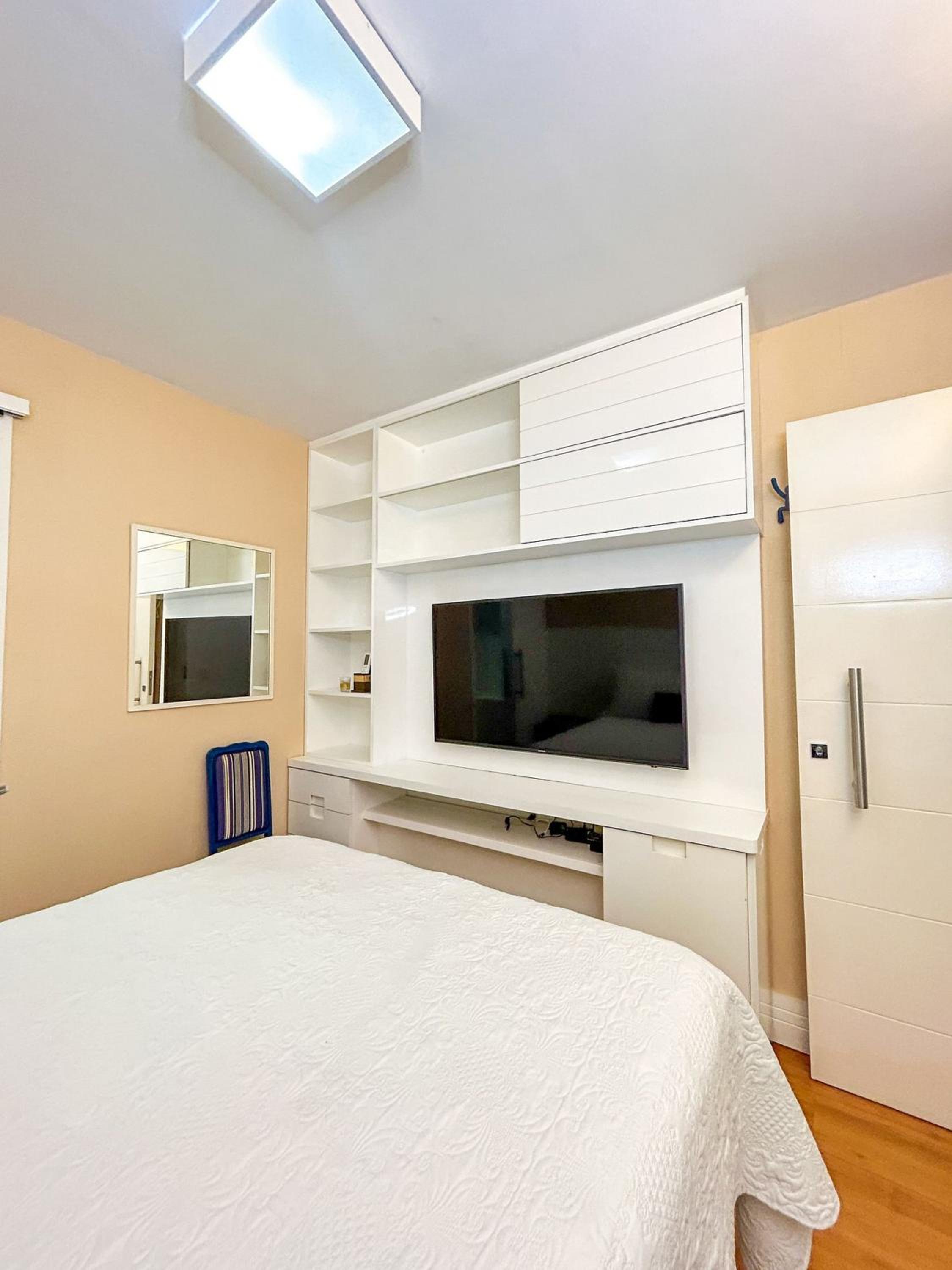 Luxuoso Apartamento de 3 Quartos com Vaga no Leblon