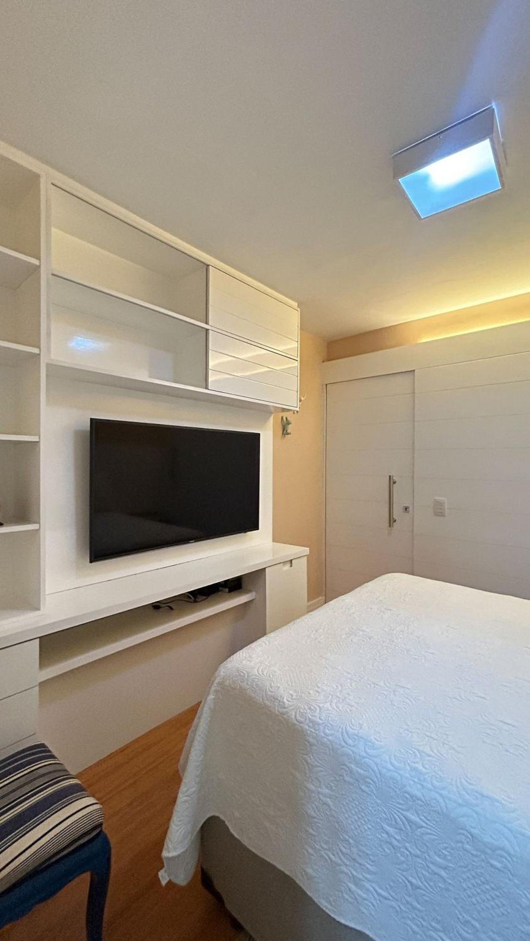 Luxuoso Apartamento de 3 Quartos com Vaga no Leblon