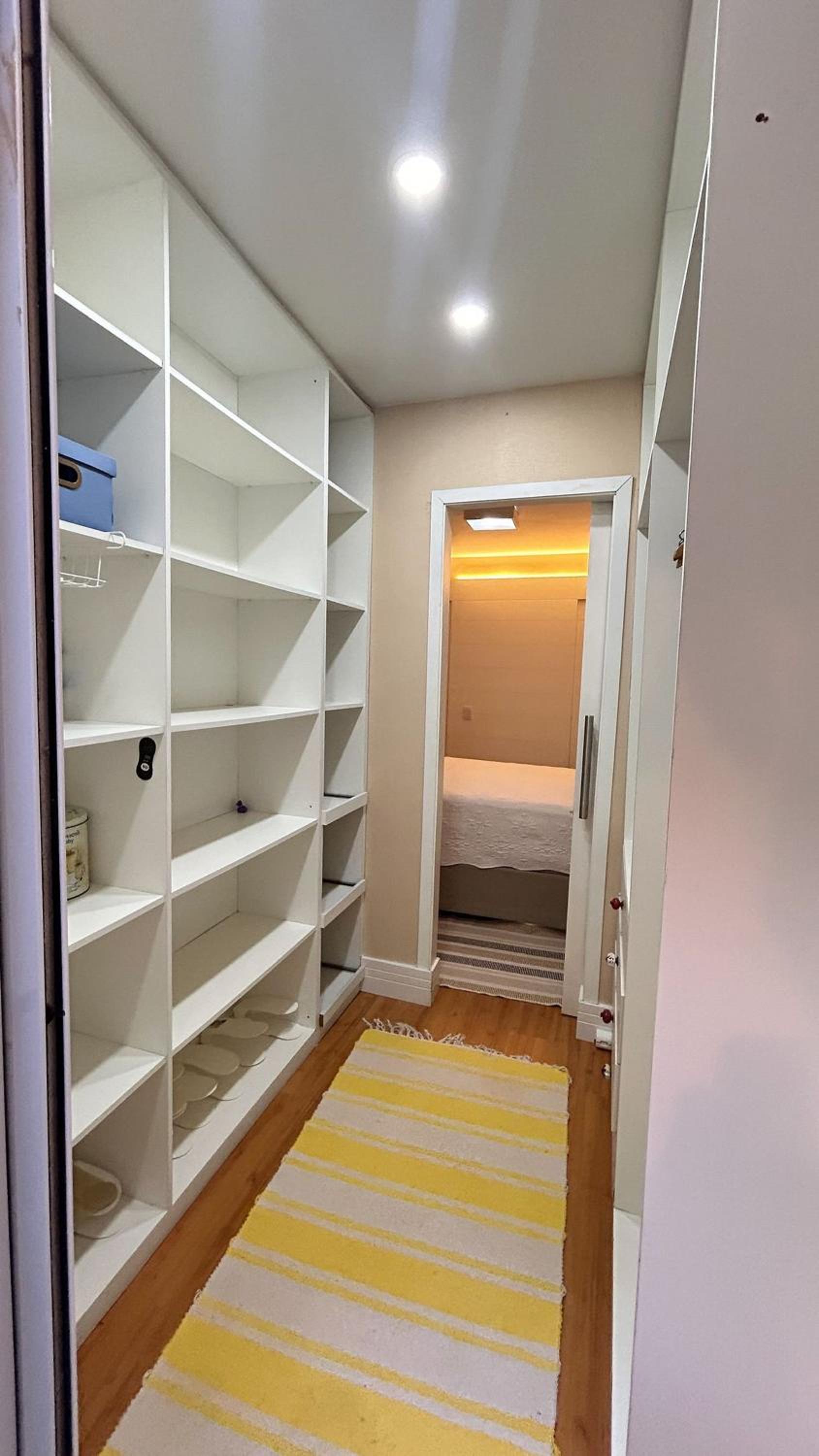 Luxuoso Apartamento de 3 Quartos com Vaga no Leblon