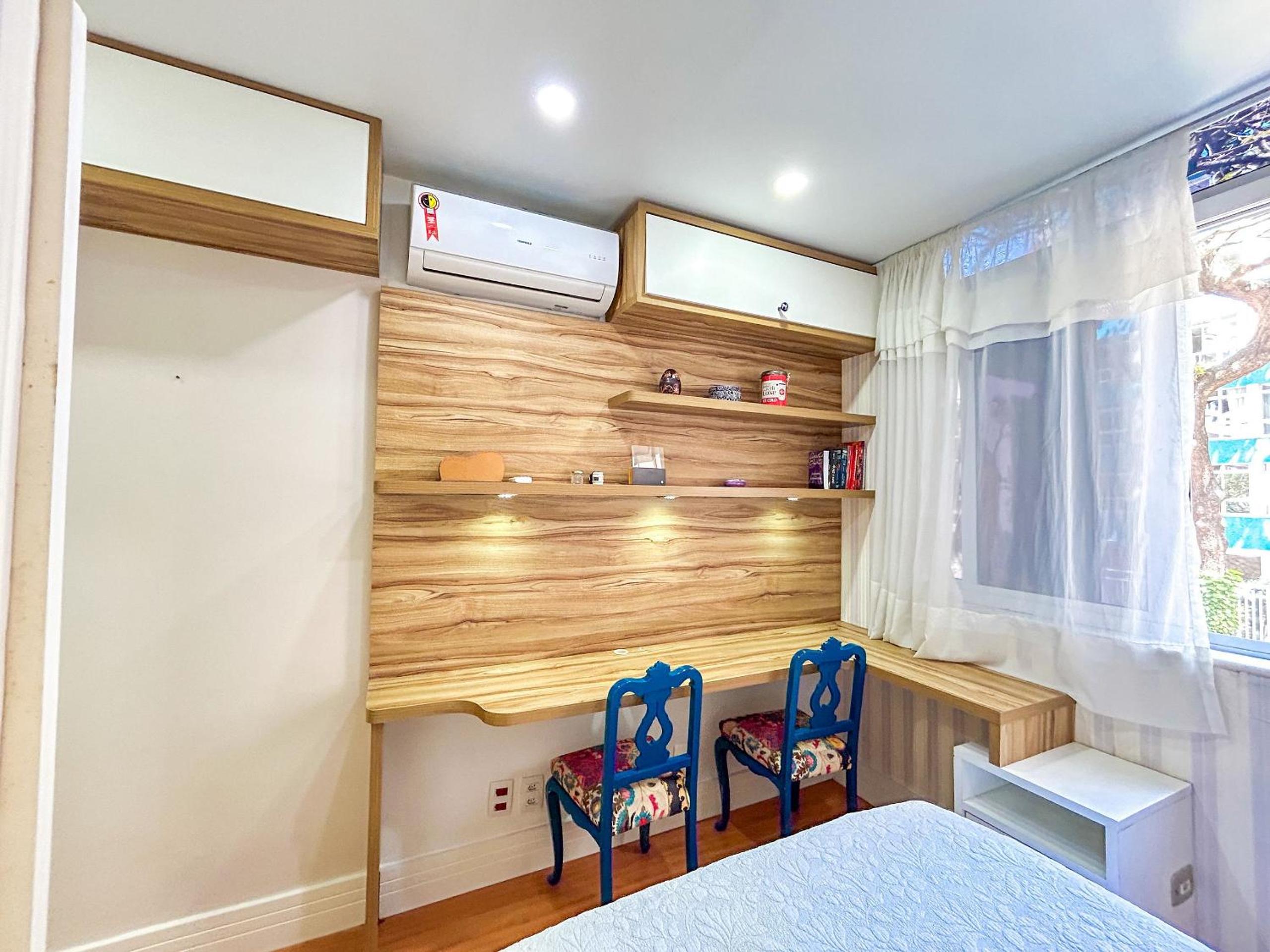 Luxuoso Apartamento de 3 Quartos com Vaga no Leblon