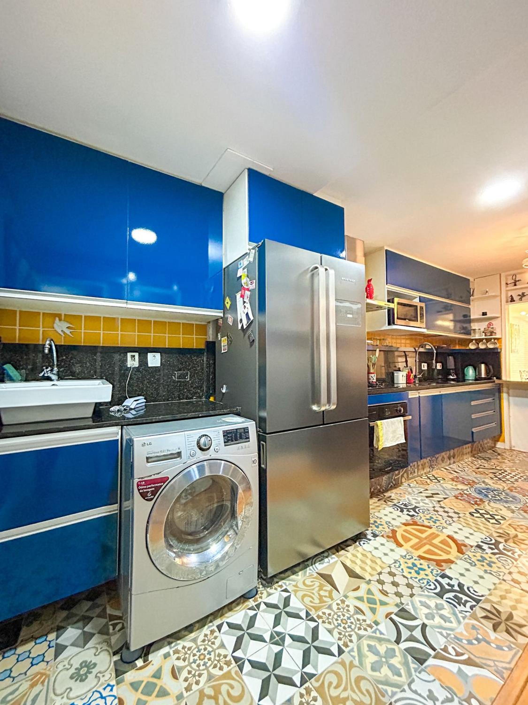 Luxuoso Apartamento de 3 Quartos com Vaga no Leblon