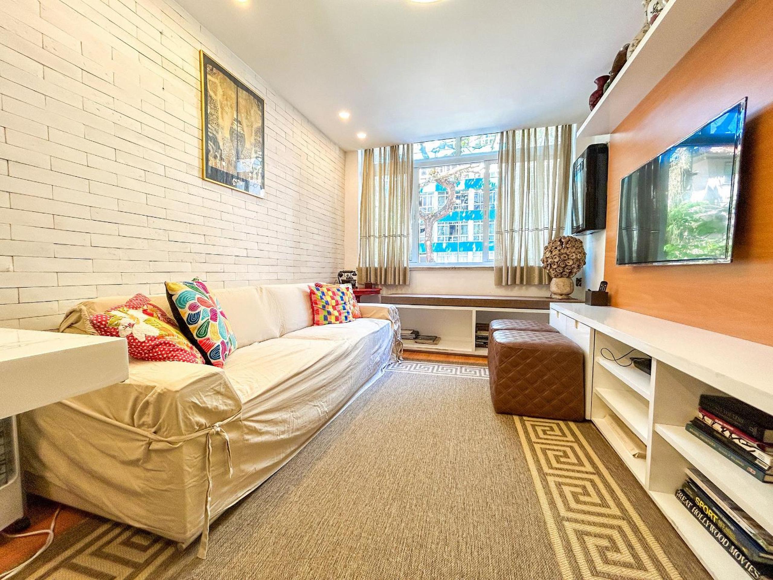 Luxuoso Apartamento de 3 Quartos com Vaga no Leblon