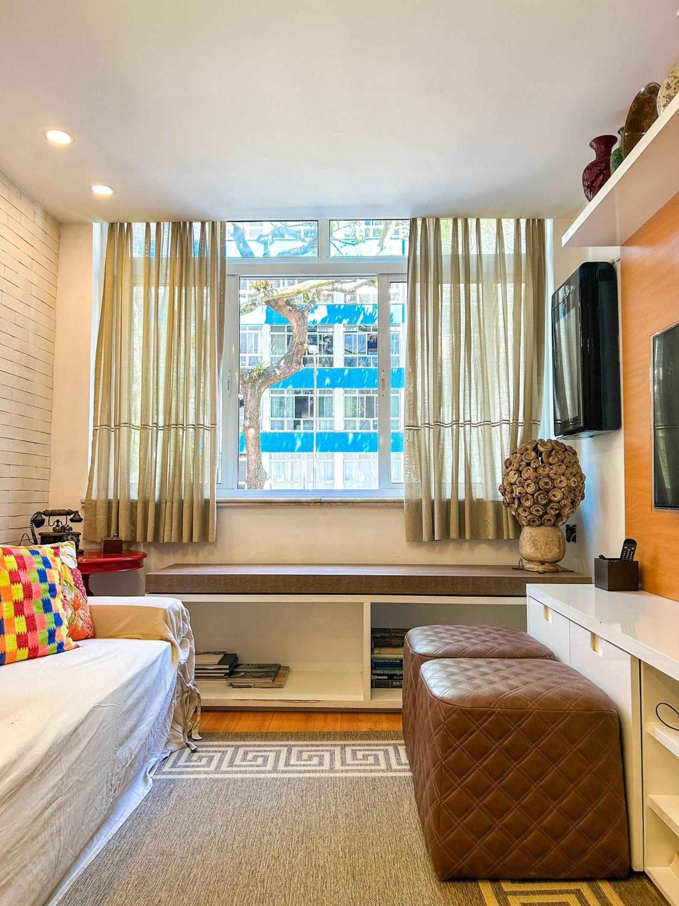 Luxuoso Apartamento de 3 Quartos com Vaga no Leblon
