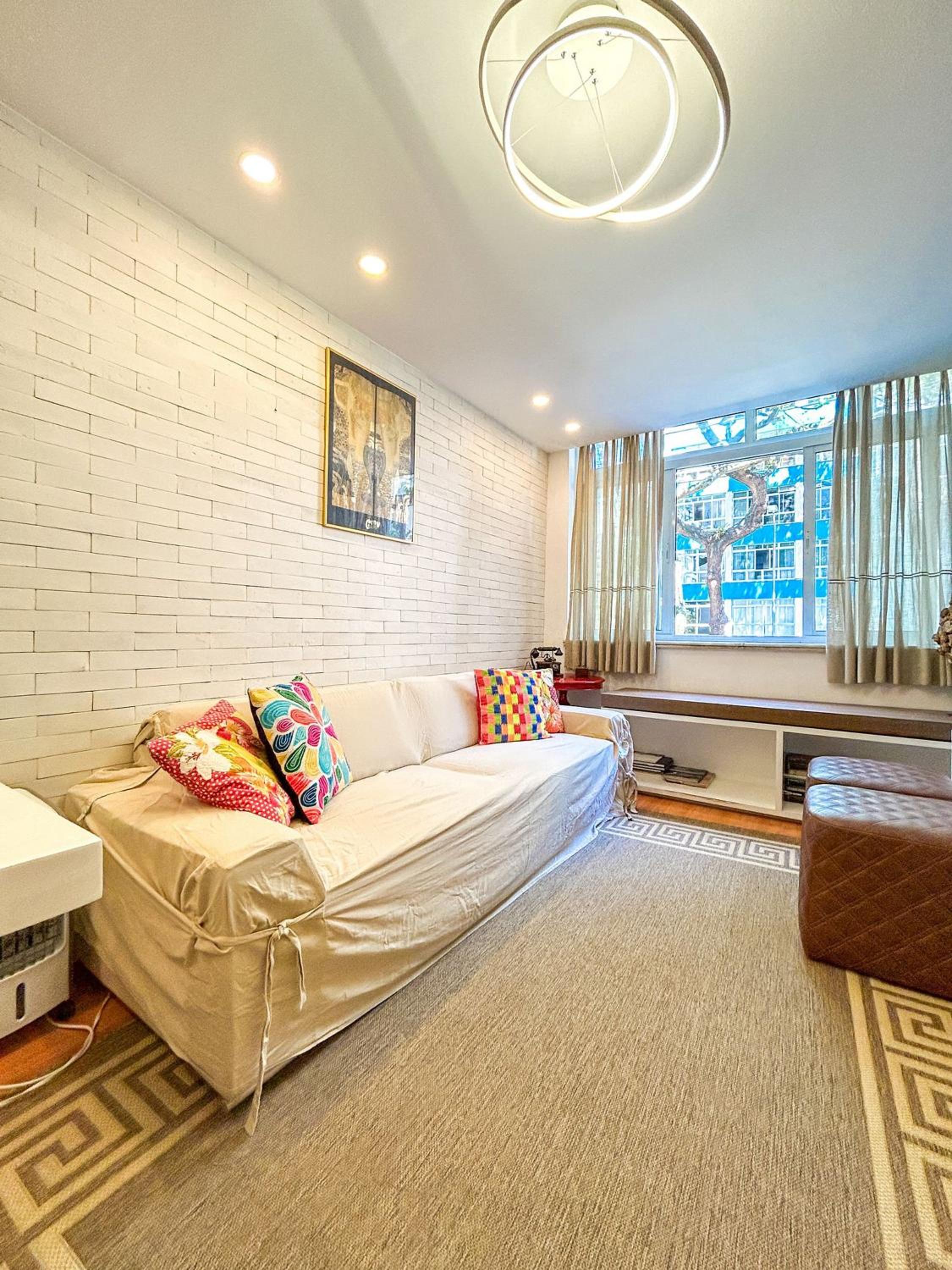 Luxuoso Apartamento de 3 Quartos com Vaga no Leblon