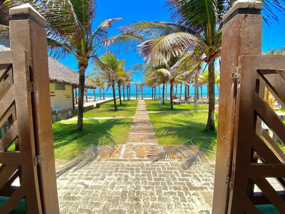 Apartamento com acesso à praia para 4 pessoas