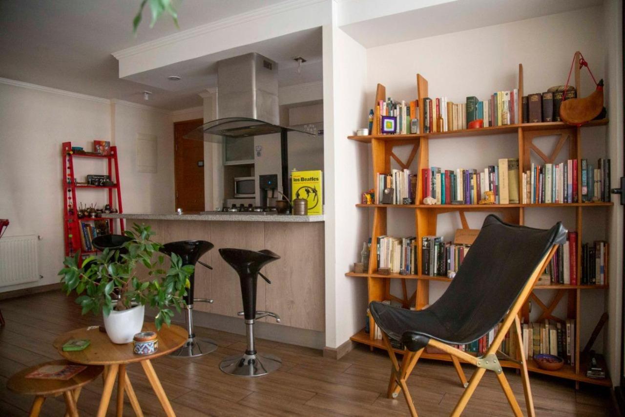 Loica Hosts - Barrio Italia