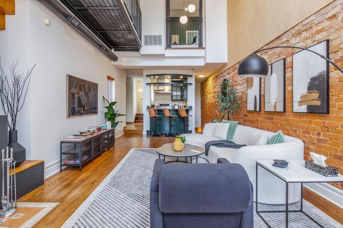 Warehouse Style Loft near Yorkville