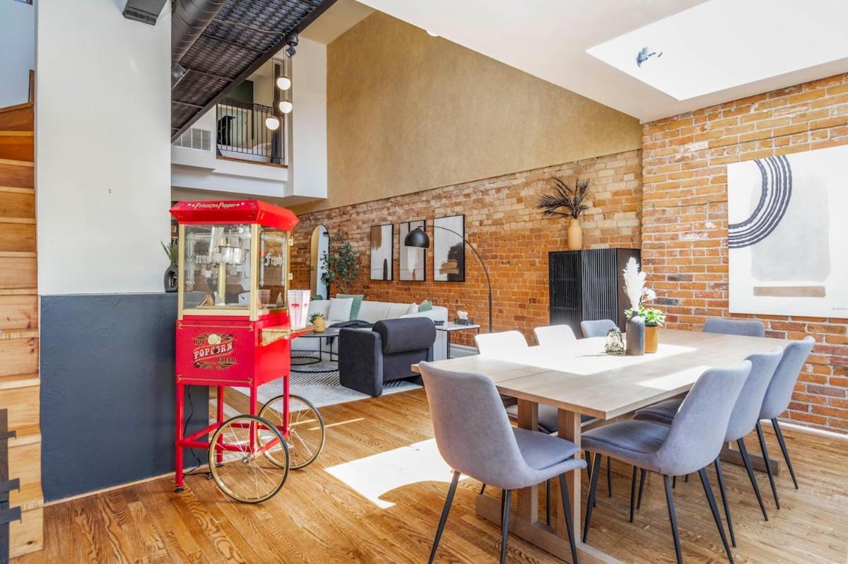 Warehouse Style Loft near Yorkville