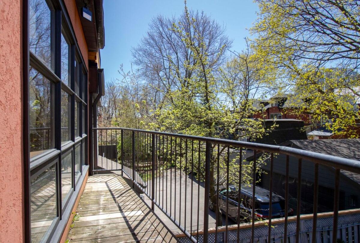 Warehouse Style Loft near Yorkville