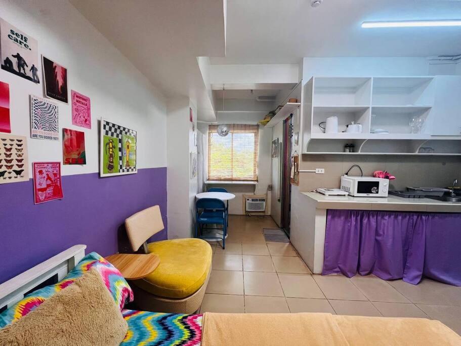 Funky Retro Studio Apt Netflix Parking Antipolo Taytay view 5