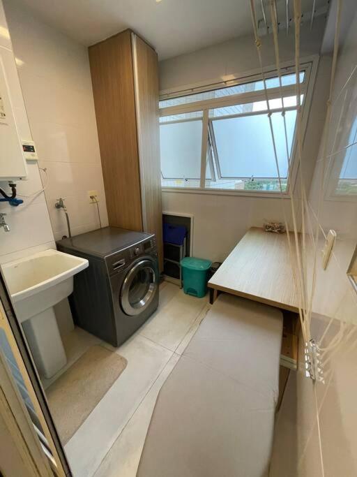 Apartamento em Bertioga, Frente Mar, Vila Clais