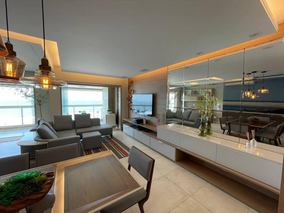 Apartamento em Bertioga, Frente Mar, Vila Clais