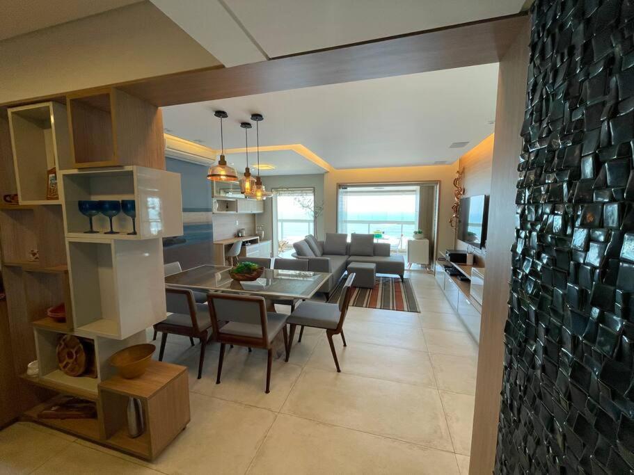 Apartamento em Bertioga, Frente Mar, Vila Clais