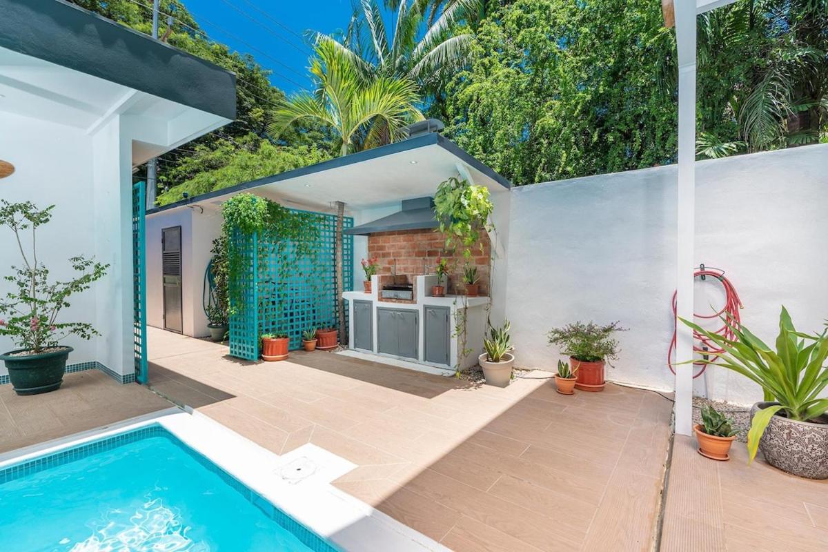 Pool Paradise Steps from Beach & Restaurants