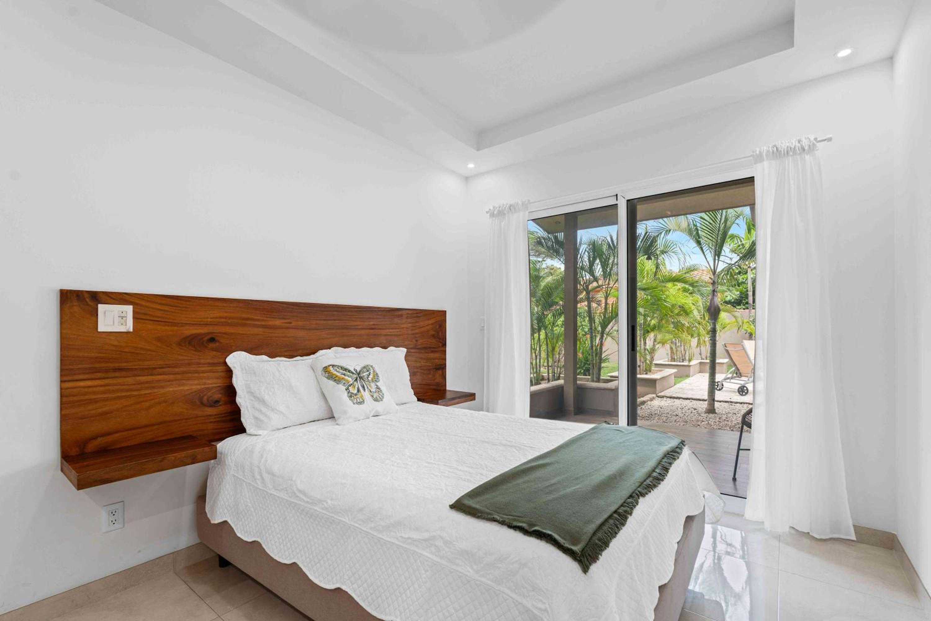 Large Pool 3BD Property Close to Potrero Beach