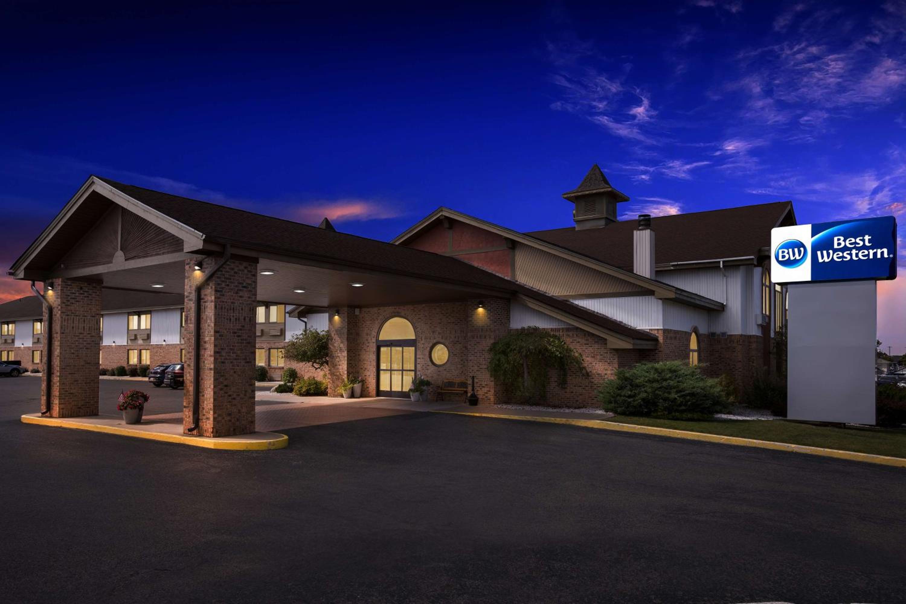 Gaylord Vacations - Best Western Gaylord - Property Image 1
