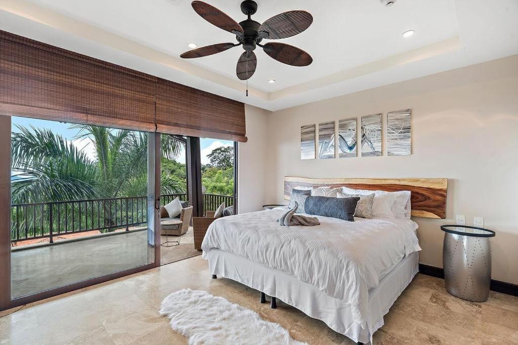 Breathtaking Ocean Views w - Pool Access