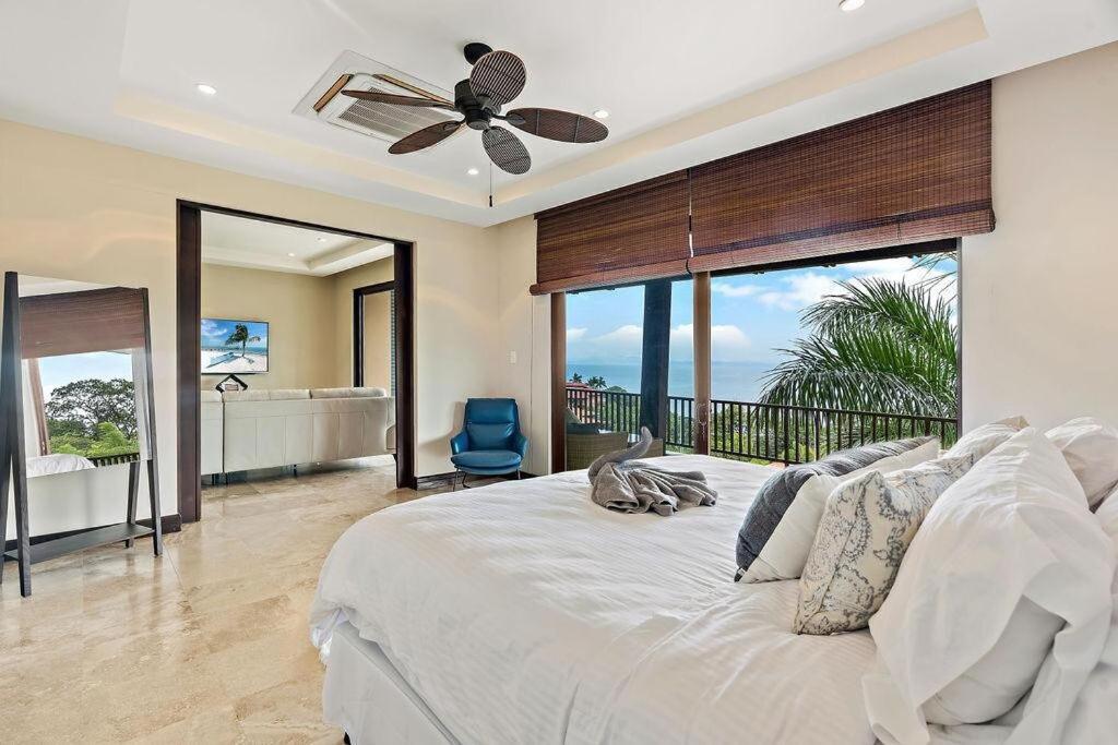 Breathtaking Ocean Views w - Pool Access