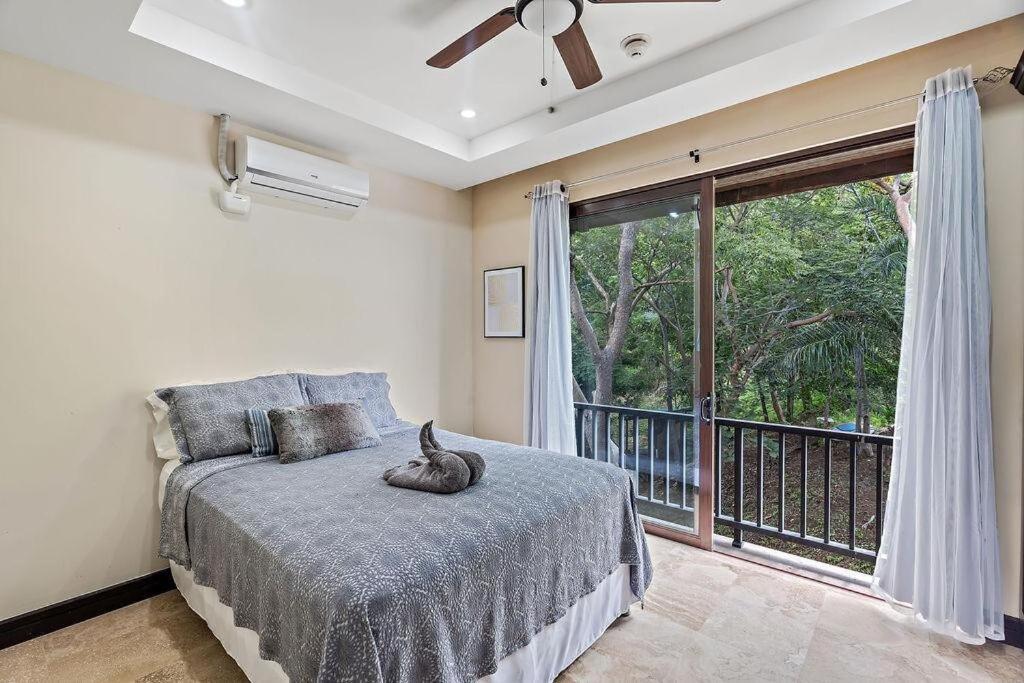 Breathtaking Ocean Views w - Pool Access
