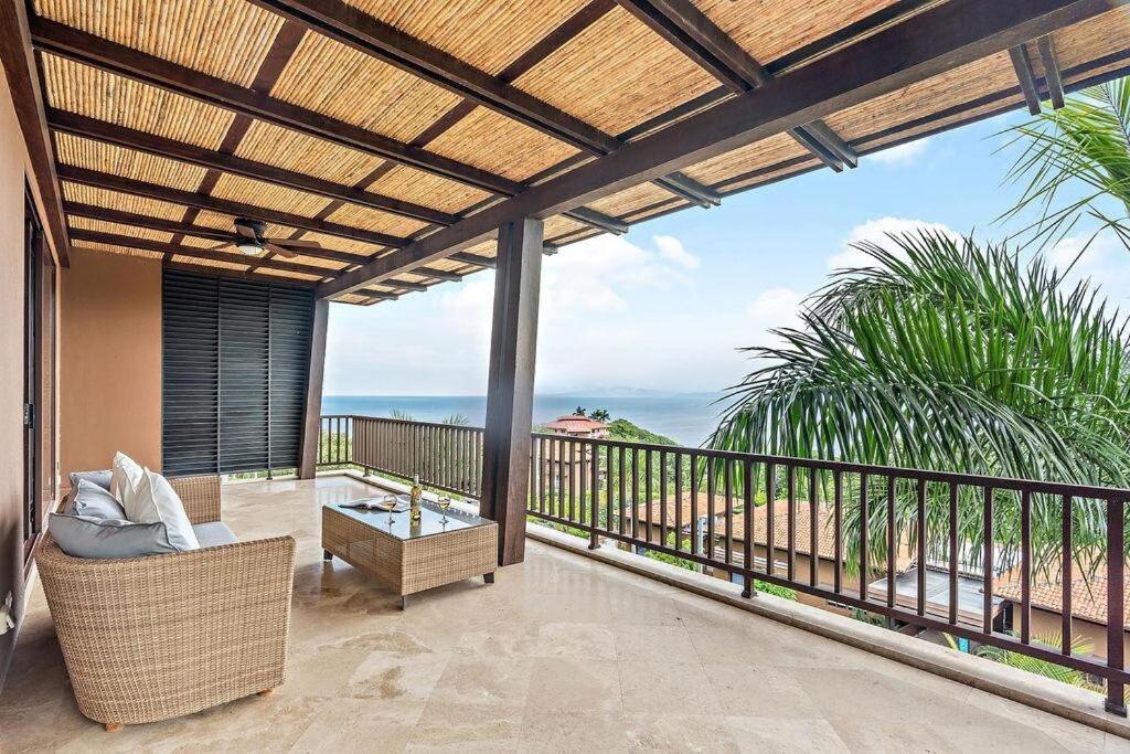 Breathtaking Ocean Views w - Pool Access